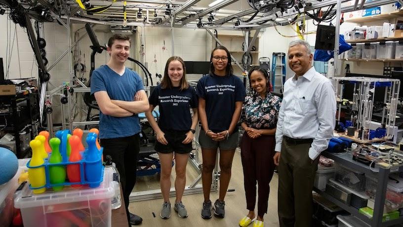 SURE Program Fellows in a lab at Columbia University.
